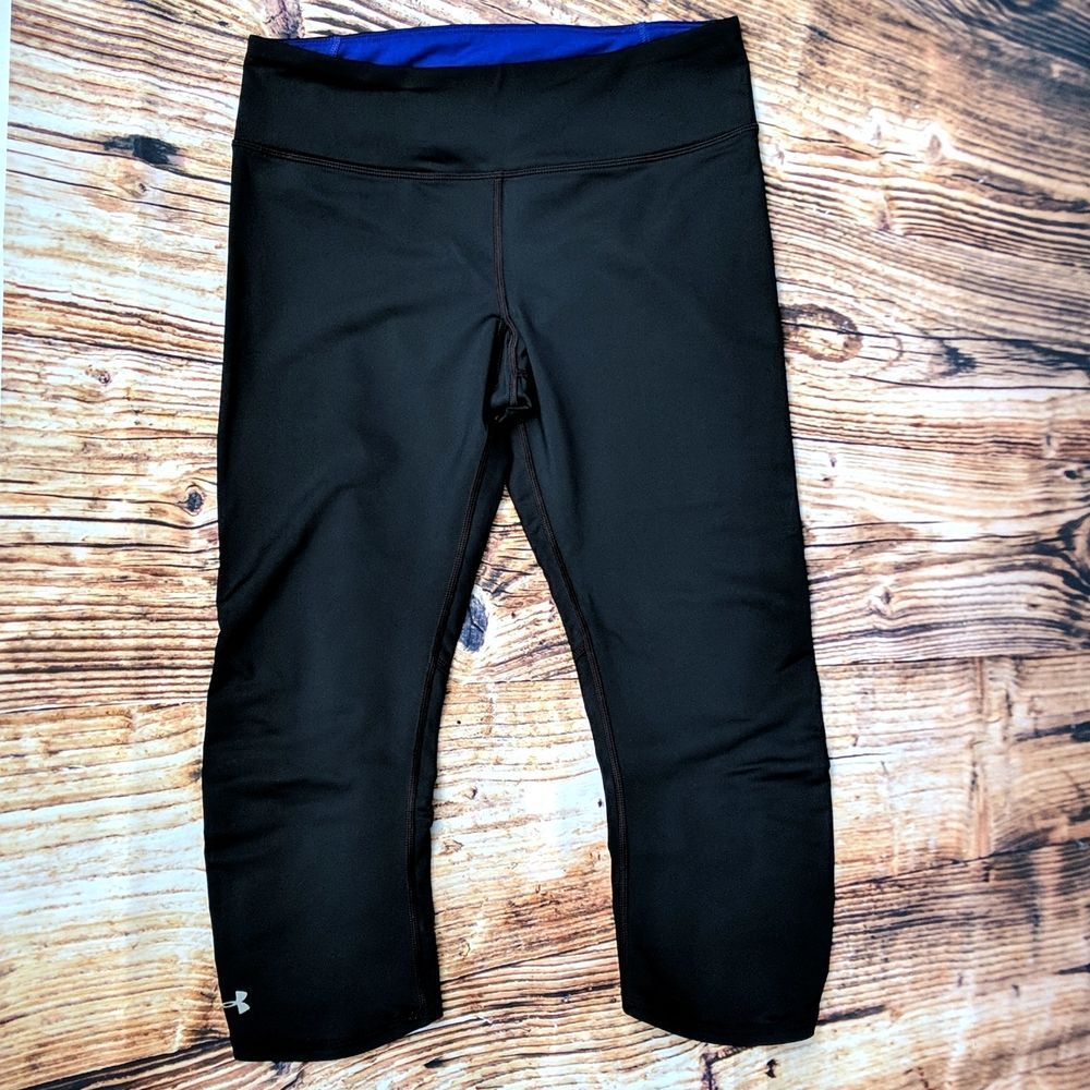 Under armour black blue workout Capri leggings